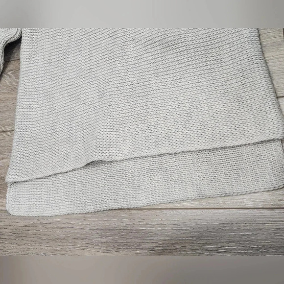 Alexander Wang cream wool blend turtleneck long sleeve sweater - Picture 3 of 9